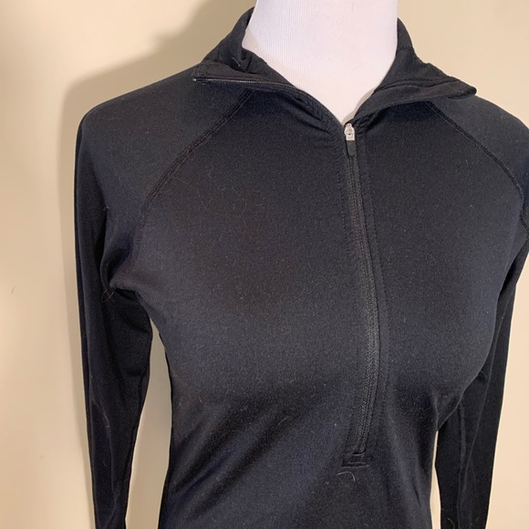 Nike Pull Over - Picture 2 of 7